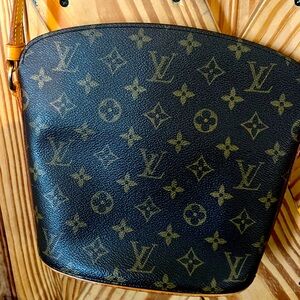 Louise Vuitton Druout crossbody